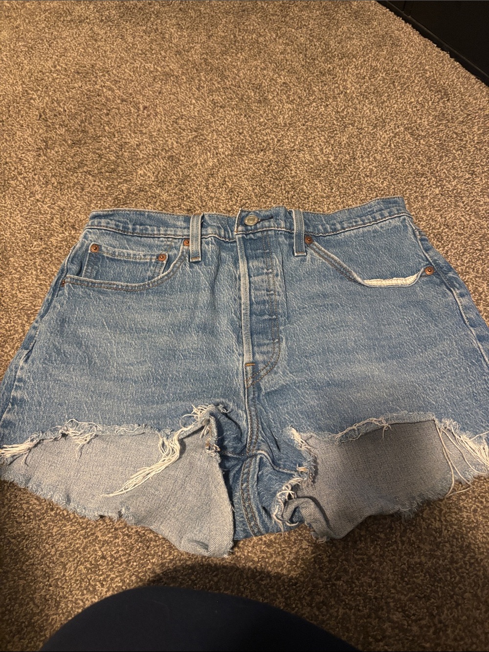 Vintage-Inspired Light Blue Denim Cutoff Shorts Levi 501 Jean